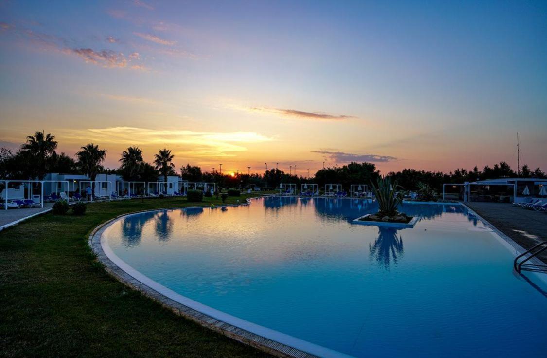 Salento Villaggio Turistico Residenza Torre Rinalda Лечче Екстер'єр фото